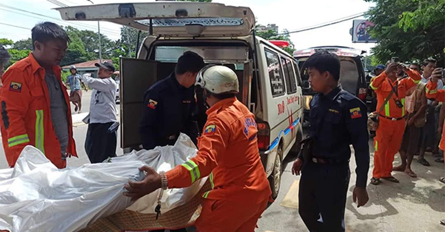 အောင်မင်္ဂလာအဝေးပြေးထိပ်တွင် အလှူခံမဏ္ဍပ်ကို YBS ဝင်တိုက်ပြီး ၁ ဦးသေ၊ ၄ ဦး ဒဏ်ရာရ
