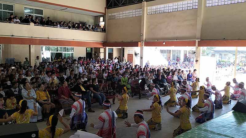 ကမ္ဘာ့ကလေးများနေ့ အခမ်းအနား မဲဆောက်တွင်ကျင်းပ (ဓာတ်ပုံ) 