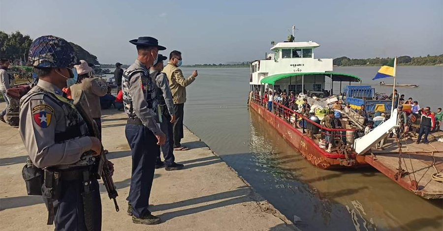 ပလက်ဝသို့ ပြေးဆွဲသည့် စစ်ကောင်စီပိုင် ရေယာဉ် ၂ စီး   AA သိမ်းယူ 