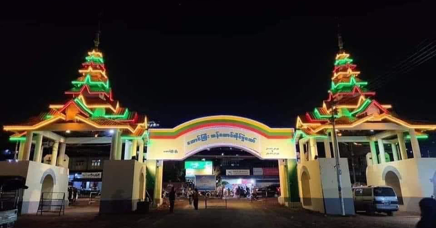 တောင်ကြီး တန်ဆောင်တိုင်ပွဲလူစည်ကားရန် ကျောင်းသားများကို အဓမ္မစေလွှတ်   