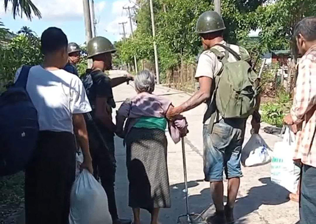 ပေါက်တောတိုက်ပွဲတွင် စစ်တပ်က ၄၈ ဦးသေဆုံး၊ ဓားစာခံ ၁၀၄ ယောက်ကို ထပ်မံကယ်ထုတ်
