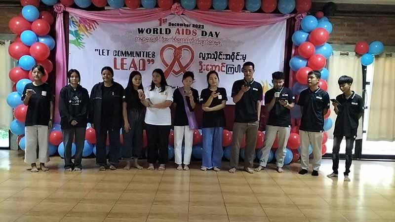 ကမ္ဘာ့ AIDS နေ့ အခမ်းအနား  မယ်တော်ဆေးခန်းတွင်ကျင်းပ (ဓာတ်ပုံ) 