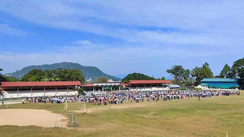 မြိတ်မြို့တွင် နေ့စားခပေးပြီး တပ်ထောက်ခံပွဲပြုလုပ်