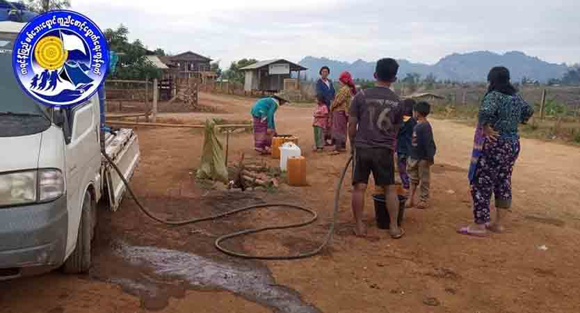 ပင်လောင်းမြို့နယ်၌ စစ်ဘေးရှောင်များ သောက်သုံးရေ  အခက်ကြုံ