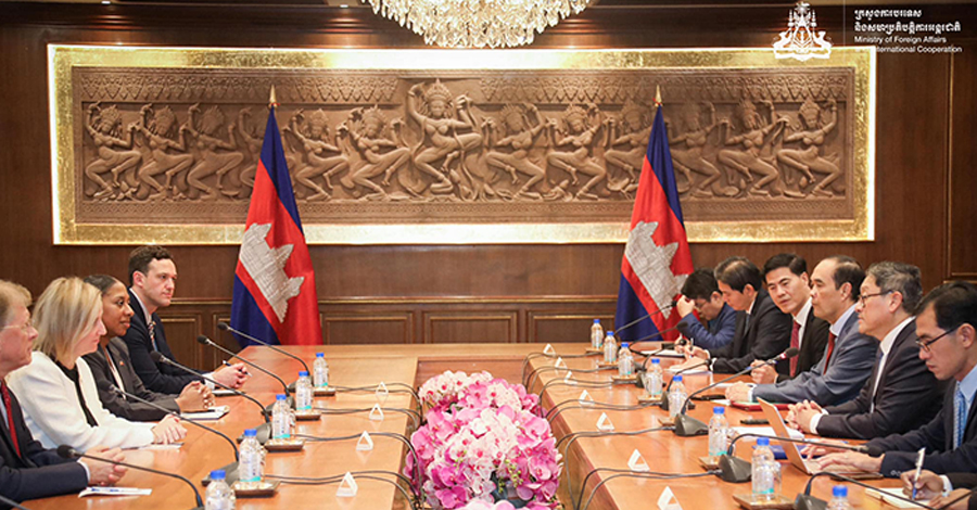 အမေရိကန်နှင့် ကမ္ဘောဒီးယား မြန်မာ့အရေး ဆွေးနွေး