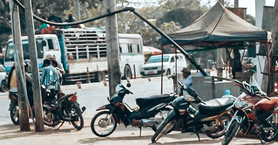 ပုသိမ်တွင် စက်သုံးဆီဈေးနှုန်း မြင့်တက်သဖြင့် ဆိုင်ကယ် ကယ်ရီများ ရပ်နား