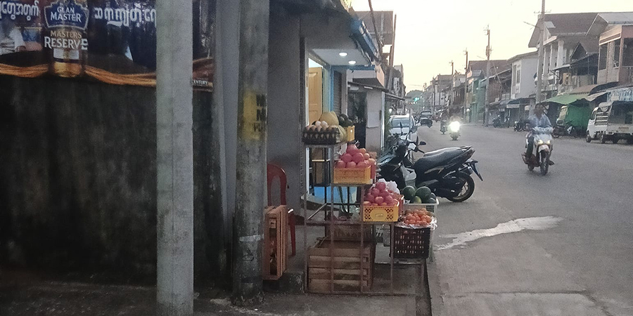 မော်လမြိုင်တွင် စည်ပင်နယ်နိမိတ်မလွတ်သည့် နေအိမ်နှင့်ဆိုင်များ ဖယ်ရှားခံရ