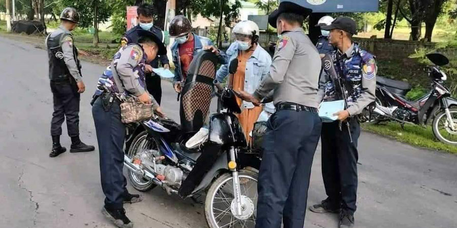 လေကြောင်းတိုက်ခိုက်ခံရသဖြင့် သပိတ်ကျင်းဒေသခံအချို့ ပိတ်မိ၊ မန္တလေးရဲတပ်ဖွဲ့ ပစ်ခတ်မှုကြောင့် ဒေသခံ ၁ ဦး ဒဏ်ရာရ