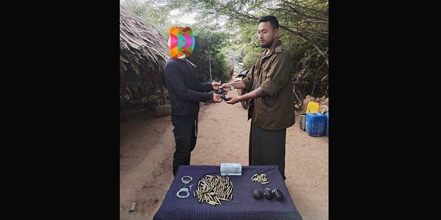 လက်နက်ခဲယမ်းများဖြင့် အလင်းဝင်လာသည့် မိတ္ထီလာမြို့က ဒုရဲအုပ်ကို ကျပ်သိန်း ၄၀ ချီးမြှင့်