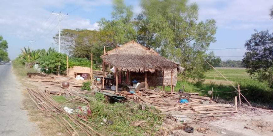 မအူပင်မြို့က လမ်းဘေးဈေးဆိုင် ၁၀၀ ကျော်ကို ရဲနှင့် စည်ပင်က ဖျက်သိမ်းခိုင်း