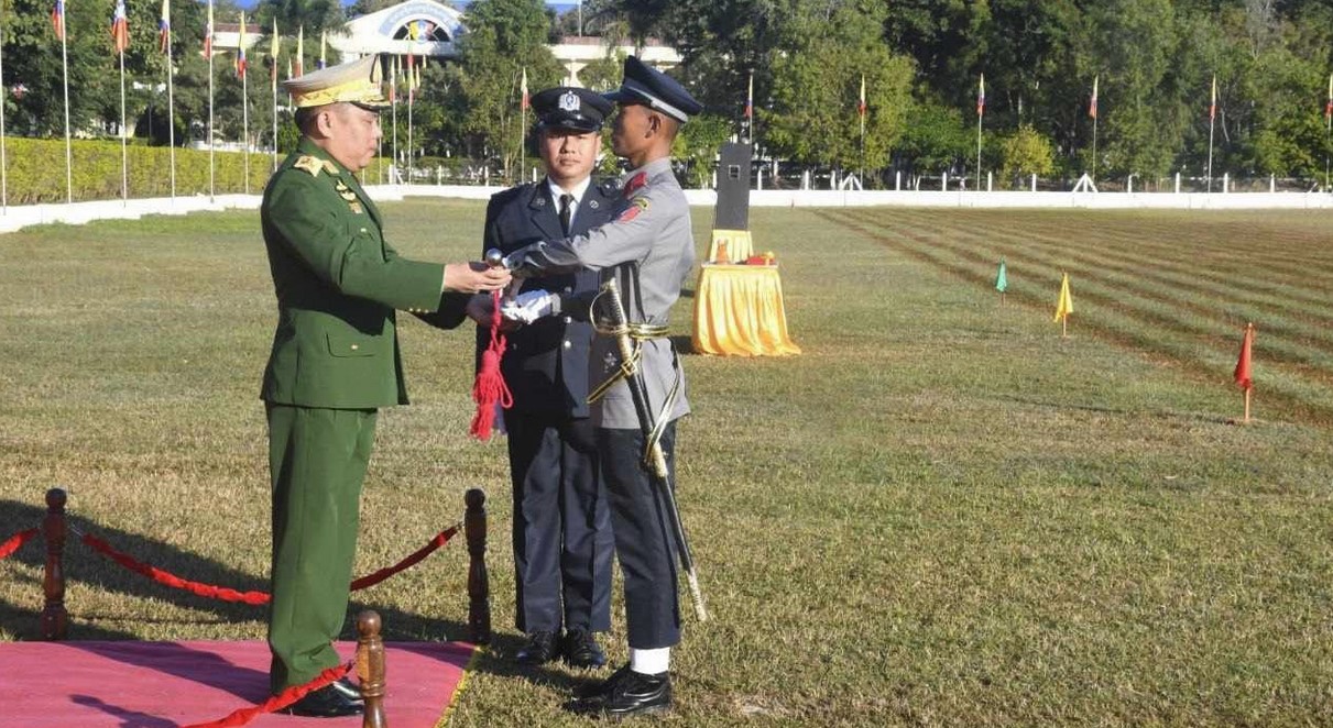 သတင်းလုံခြုံမှုရှိရေး ဒုရဲအုပ်လောင်းများကို ရဲချုပ် သတိပေး