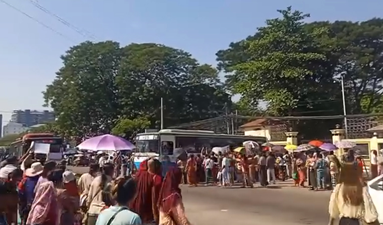 လွတ်လပ်ရေးနေ့  လွတ်ငြိမ်းခွင့်ဖြင့် ပြန်လွတ်လာသူများအနက် နိုင်ငံရေးအကျဉ်းသား ၂၀၀ ခန့် ပါဝင်