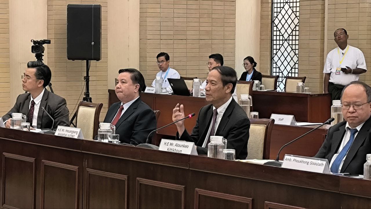 အာဆီယံဥက္ကဋ္ဌသစ် လာအိုက မြန်မာနိုင်ငံကို အထူးကိုယ်စားလှယ် စေလွှတ်