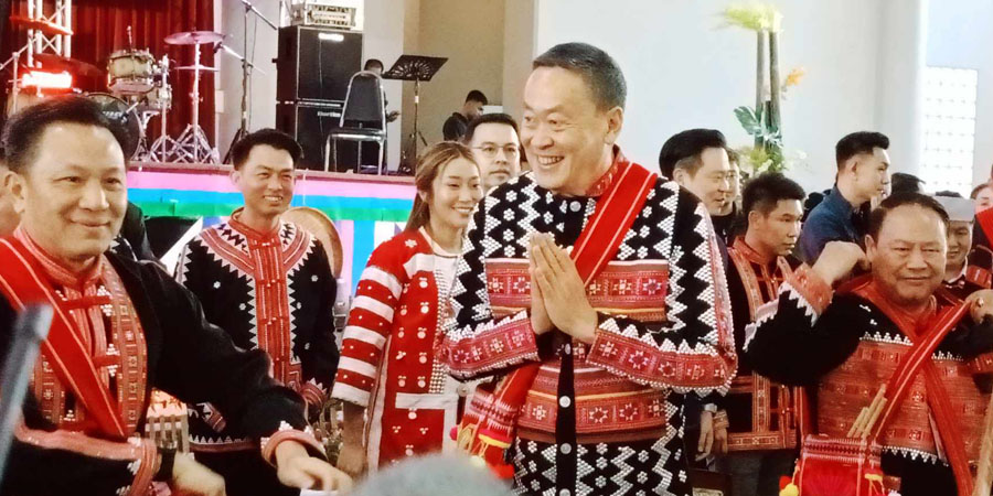 ချင်းမိုင်မြို့တွင် ကျင်းပသည့် လားဟူနှစ်သစ်ကူးပွဲ ထိုင်းဝန်ကြီးချုပ် တက်ရောက်ချီးမြှင့်