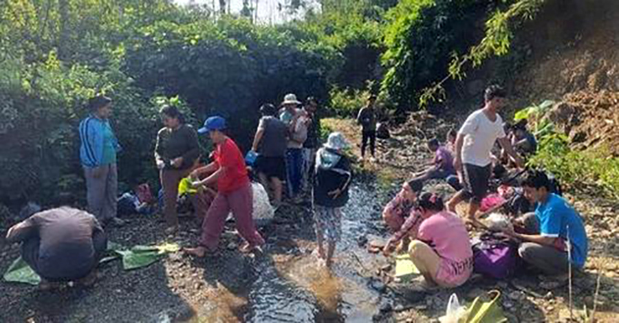 ပလက်ဝနှင့် ဒီးမော့ဆိုက စစ်ဘေးရှောင်များ အရေးပေါ် အကူအညီလိုအပ်