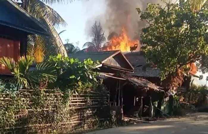 ရမ်းဗြဲမြို့ကို စစ်ကောင်စီက လေကြောင်းက အကြီးအကျယ်တိုက်ခိုက်နေ