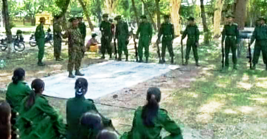 ကျိုက်လတ်တွင် အမာခံလူငယ်များဖြင့် ပြည်သူ့စစ်ဖွဲ့ရန် စစ်ကောင်စီ ပြင်ဆင်
