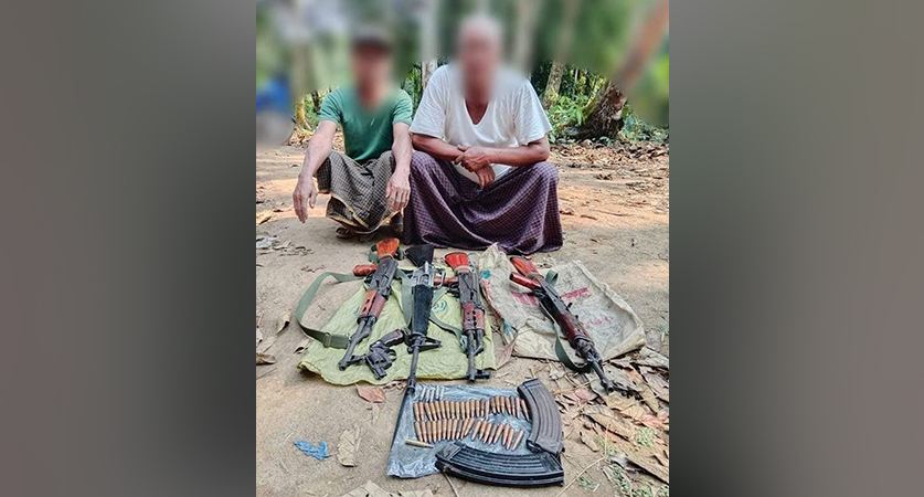 သံဖြူဇရပ်တွင် ရဲစခန်းကိုတိုက်ခိုက်ပြီး ၁၃ ဦးသေ၊ ပြည်သူ့စစ်ခေါင်းဆောင် ဖမ်းဆီးခံရ