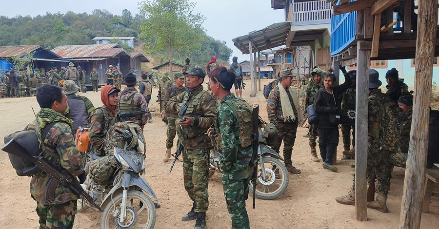 မတူပီတွင် စစ်ကြောင်းမိုင်းဆွဲခံရသဖြင့် အနည်းဆုံး ၆ ဦး ဒဏ်ရာရပြီး ရွာကို မီးရှို့