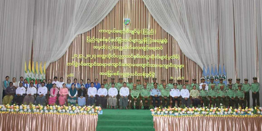 ပုသိမ်တက္ကသိုလ် ၄ ခုမှ ဆရာ ဆရာမနှင့် ကျောင်းသား ကျောင်းသူများ စစ်သင်တန်းတက်ရ