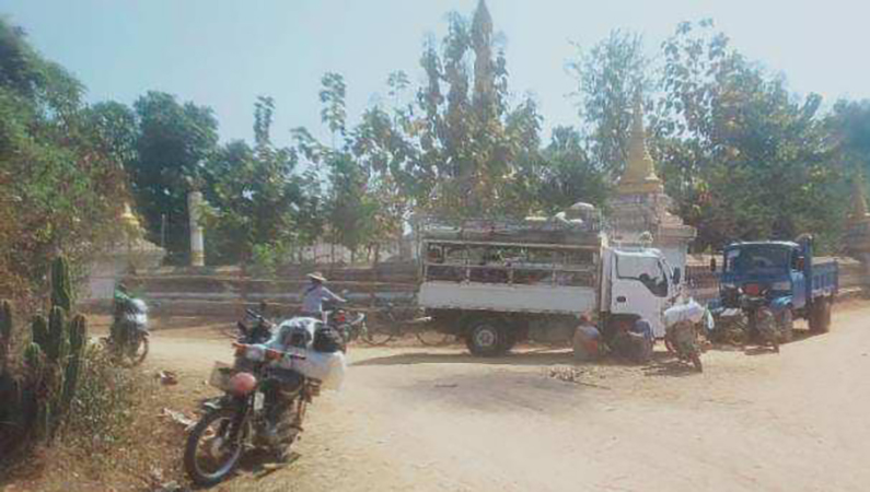 ကောလင်းနှင့်ရေဦးတွင် စစ်တပ်က အင်အားအလုံးအရင်း စစ်ကြောင်းထိုးနေသဖြင့် ပြည်သူ သောင်းချီ တိမ်းရှောင်နေရ
