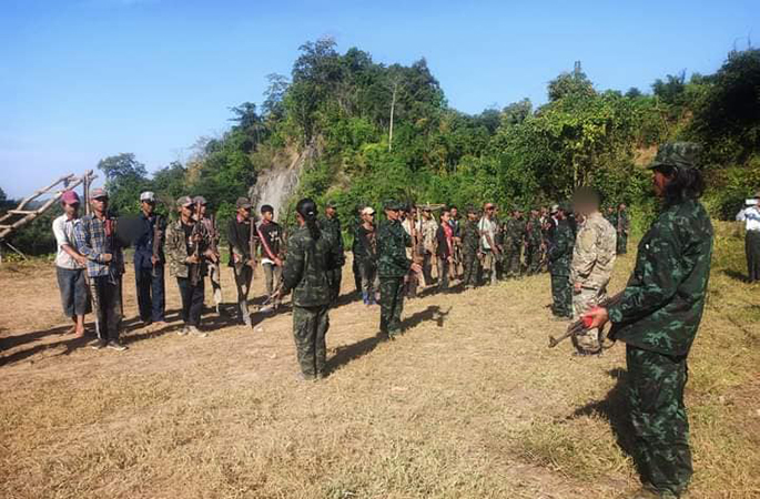ရသေ့တောင်က နယ်ခြားစောင့်စခန်းကို အေအေသိမ်းပိုက်၊ အုတ်ဖိုက ဂိတ် ၁ ခု တိုက်ခိုက်ခံရ