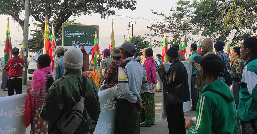 ပြည်သူ့စစ်ဥပဒေ ထောက်ခံရန် မလာမနေရ ဆင့်ခေါ်ပြီး ပွဲလုပ်