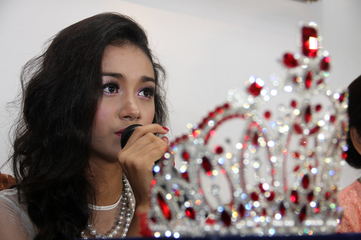 တရား၀င္ေတာင္းပန္မွ သရဖူျပန္အပ္မည္ဟု ေမျမတ္ႏုိးေျပာ 