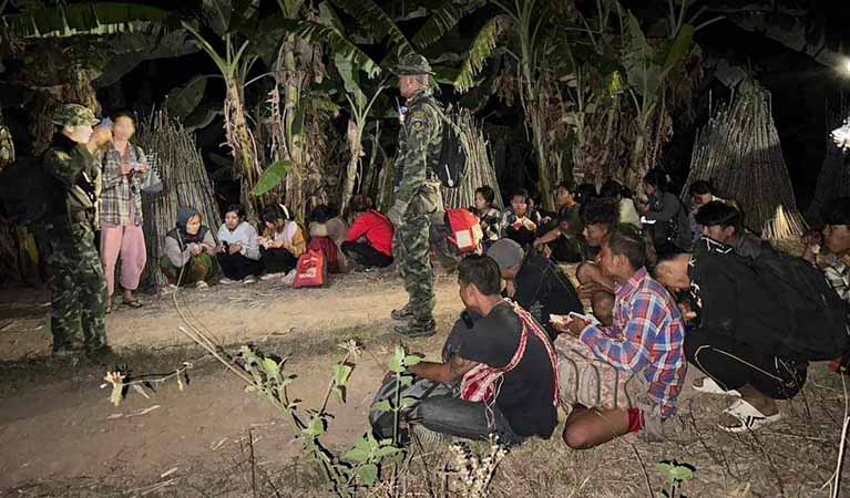 ထိုင်းနိုင်ငံကို တရားဝင်သာ လာရောက်ကြရန် အလုပ်သမားအရေးဆောင်ရွက်သူများ အကြံပြု