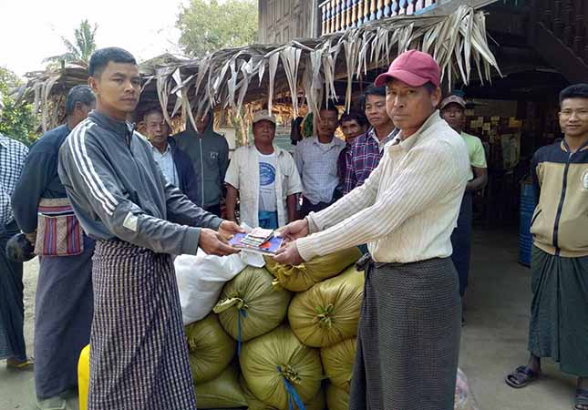 ကနီမြို့နယ်ရှိ CDM ဆင်ဦးစီးမိသားစုများအား ထောက်ပံ့နိုင်ရန် အလှူခံ