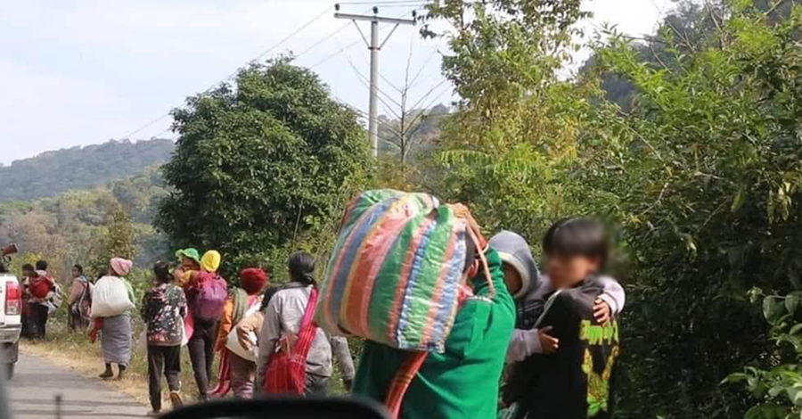 ဆီဆိုင်မြို့နယ်၊ ဆောင်းငဲင်းကျေးရွာရှိ စစ်ရှောင် ကလေးငယ် ၁၀၀ ကျော်ကို ဟိုနမ့်သို့ ပြောင်းရွှေ့