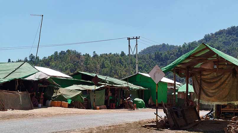 ကရင်နီ လယ်တောကြီးစစ်ရှောင်စခန်းတွင် စားနပ်ရိက္ခာပြတ်နေ  