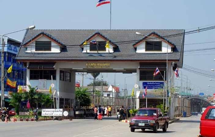 စစ်ကောင်စီတပ်ဖွဲ့ဝင် အရာရှိ မိသားစုဝင်များ ပြည်ပသို့ ထွက်ပြေးလာ