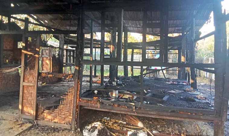 မိုးညှင်းတွင် မီးလောင်ပြီး နေအိမ် ၂ လုံး ဆုံးရှုံး