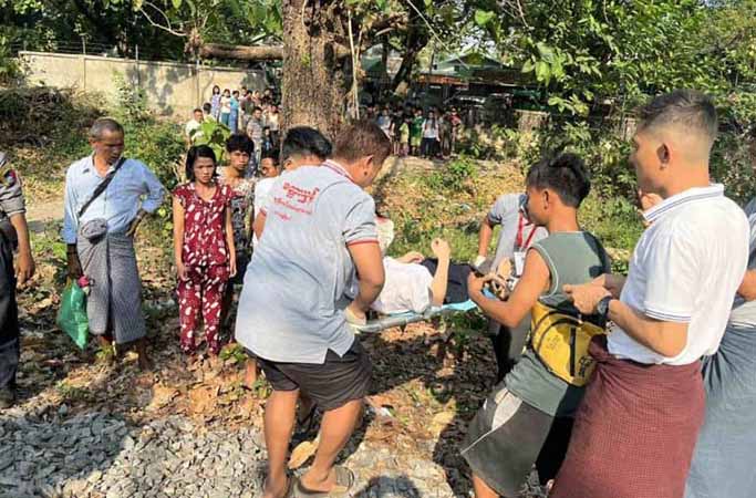 တာမွေမြို့နယ်၌ ရထားလမ်းဖြတ်ကူးသည့် ကျောင်းသား၁ ဦး ရထားတိုက်ခံရ