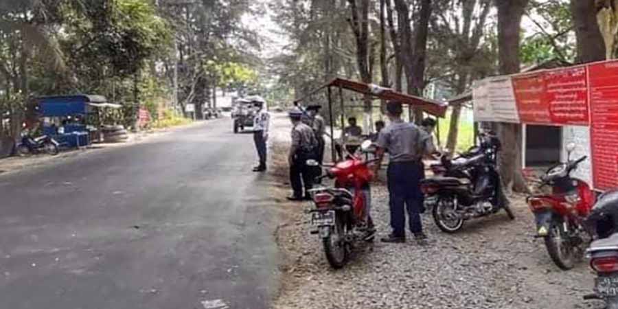 ကျိုက်လတ်တွင် စစ်တပ်က ဆိုင်ကယ်များကိုဖမ်းဆီးပြီး ကျပ် ၂ သိန်းအထိ တောင်းယူ