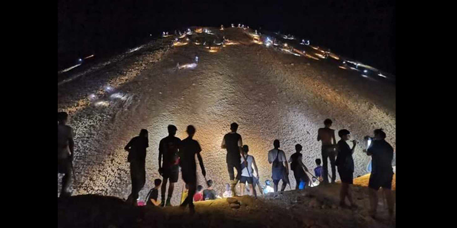 ဖားကန့်တွင် ကျောက်စိမ်းကုမ္ပဏီဝန်ထမ်း ၂ ဦး ဖမ်းဆီးခံရ