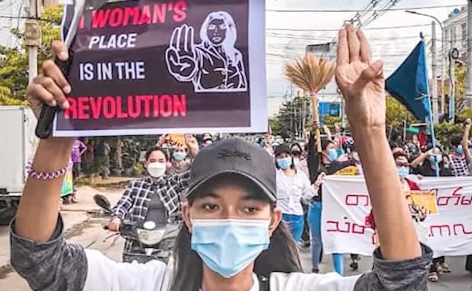 စစ်အာဏာရှင်တော်လှန်ရေးနှင့် တန်းတူညီမျှရေး မြန်မာအမျိုးသမီးများ ကြိုးပမ်းနေ  
