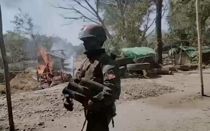 ဝိုင်းမော်မြို့နယ်ရှိ အကြီးဆုံးပြည်သူ့စစ်စခန်းကို ကေအိုင်အေ တိုက်ခိုက်သိမ်းပိုက်