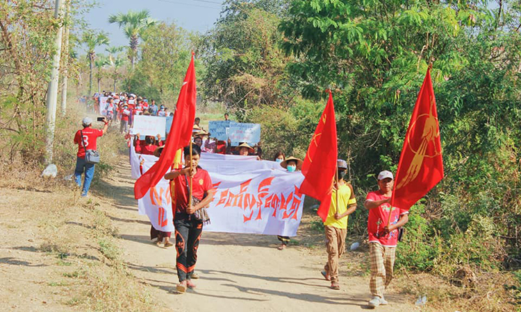 လူထုရဲ့တော်လှန်ခရီးကြမ်း ရဲဝံ့စွာလျှောက်လှမ်းမှုနဲ့အတူ ၃ နှစ်ပြည့် ရွာပေါင်းစုံလူထုသပိတ် (ဓာတ်ပုံ)
