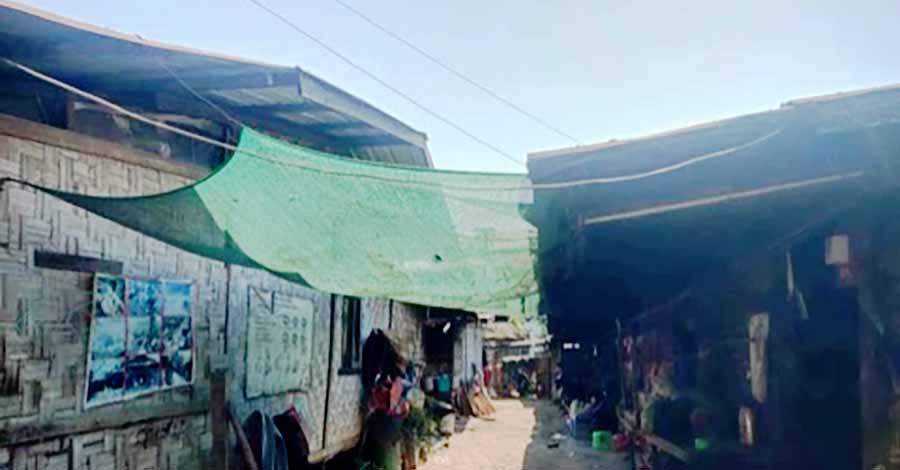 စစ်တပ်က ရောဘတ်နှစ်ခြင်းဘုရားကျောင်းကို သေနတ်ပစ်ဖောက် ဝင်ရောက်ပြီး စစ်ရှောင် ၁၆ ဦးအား ဖမ်းဆီး