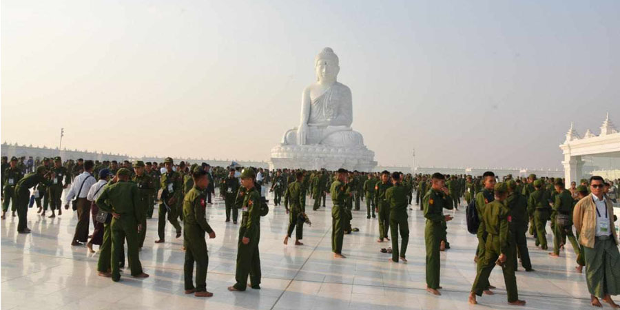 စစ်ကောင်စီတပ်သားများ ရှေ့တန်းမထွက်ခင် မာရဝိဇယဘုရား သွားဖူးရ
