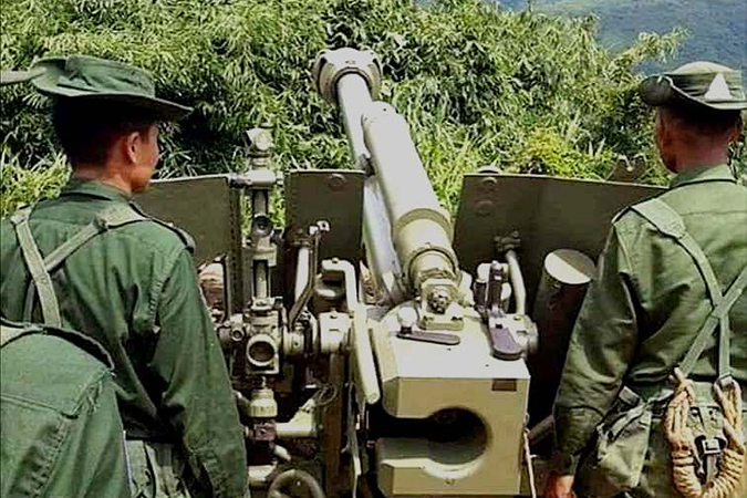 စစ်တပ်လက်နက်ကြီးကြောင့် မိုးမောက် စစ်ရှောင်စခန်းမှ ပြည်သူများ ထပ်မံတိမ်းရှောင်နေရ