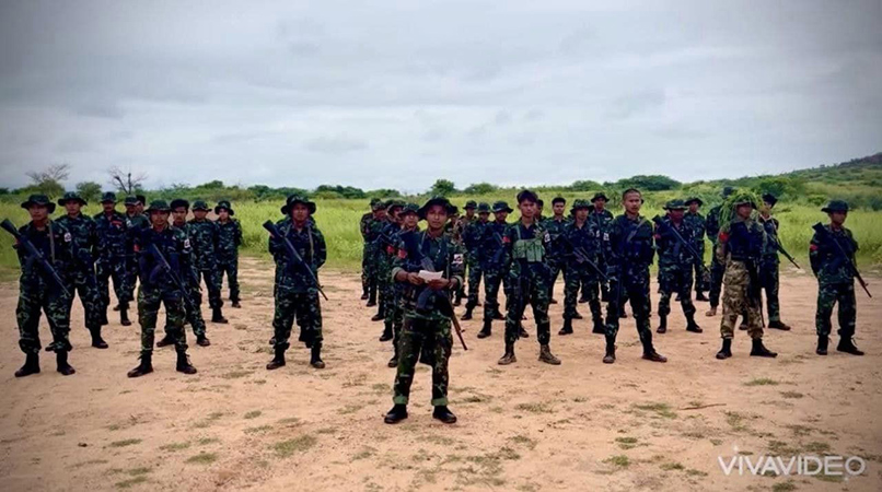 မြစ်ကြီးနားတွင် တိုက်ပွဲဖြစ်၊ ကျောက်လှေခါးစခန်း တိုက်ခိုက်ခံရ၊ လက်နက်ကြီးကြောင့် ကလေး ဒေသခံ ၁ ဦး သေဆုံး 