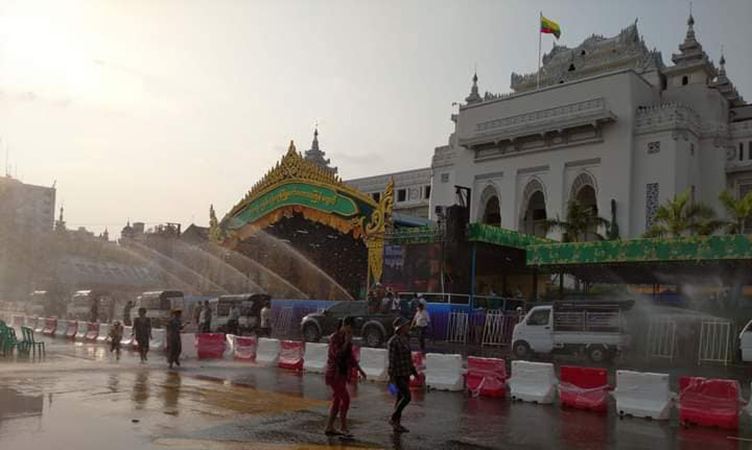 ရန်ကုန်၌ ခရိုင်အလိုက် ရေကစားမဏ္ဍပ်များဆောက်ရန် စစ်ကောင်စီ စီစဥ်