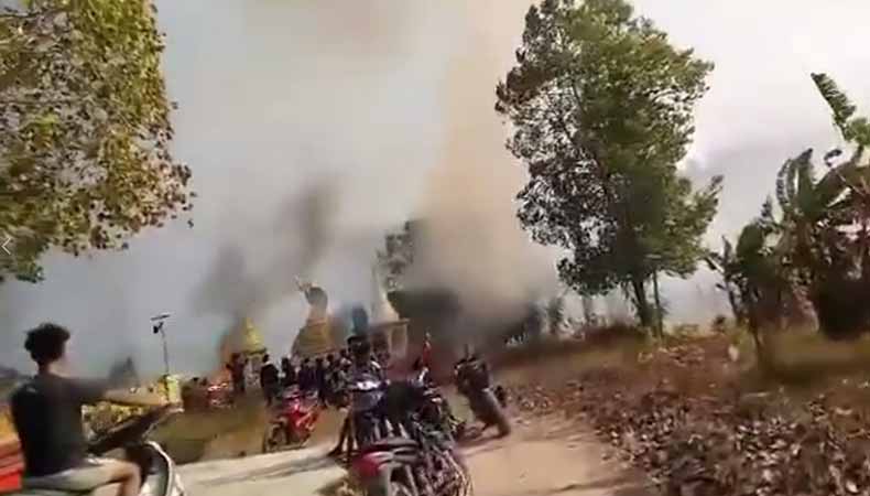 ထိုင်း-မြန်မာနယ်စပ် မောတောင်မြို့တွင် တောမီးလောင်