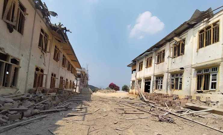 ဆီဆိုင်မြို့နယ်၌ စစ်တပ်ဗုံးကြဲ၊ ကိုရင် ၂ ပါး ဒဏ်ရာရပြီး ဘုန်းကြီးကျောင်း ပျက်စီး