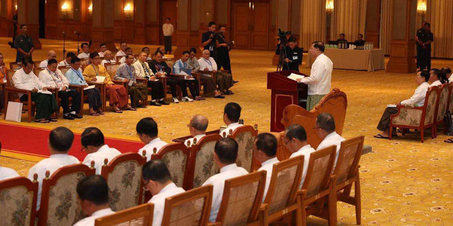 နိုင်ငံရေးပါတီများ တွေ့ဆုံဆွေးနွေးပွဲ၌ စစ်တပ်၏လုပ်ရပ်များကို ထိမ်ချန်ထား  