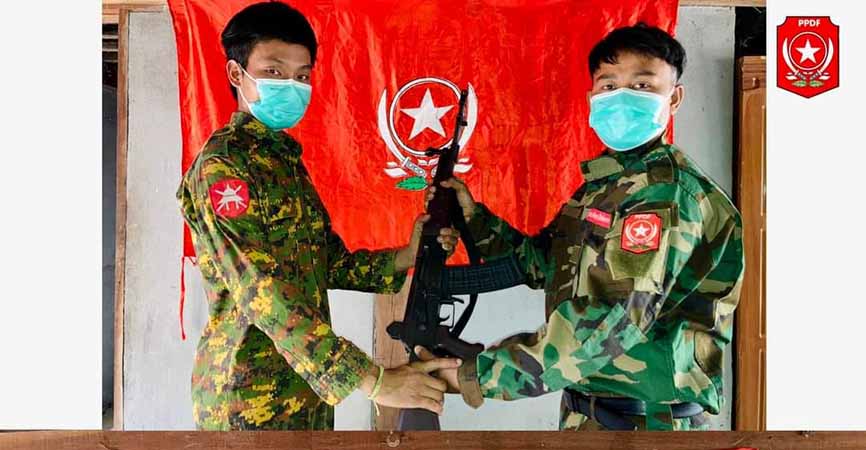 စစ်ကောင်စီတပ်သား ၁ ဦး ပခုက္ကူ PDF ထံ လက်နက်ဖြင့် အလင်းဝင်