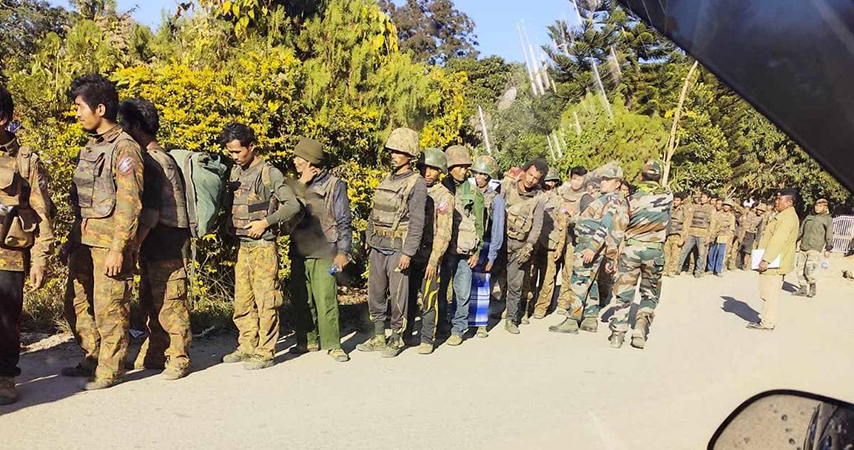 စစ်ကောင်စီတပ် နိုင်ငံတော်ကို ကာကွယ်နိုင်စွမ်းမရှိတော့ဟု CDM စစ်ဘက်အရာရှိများ သုံးသပ် 